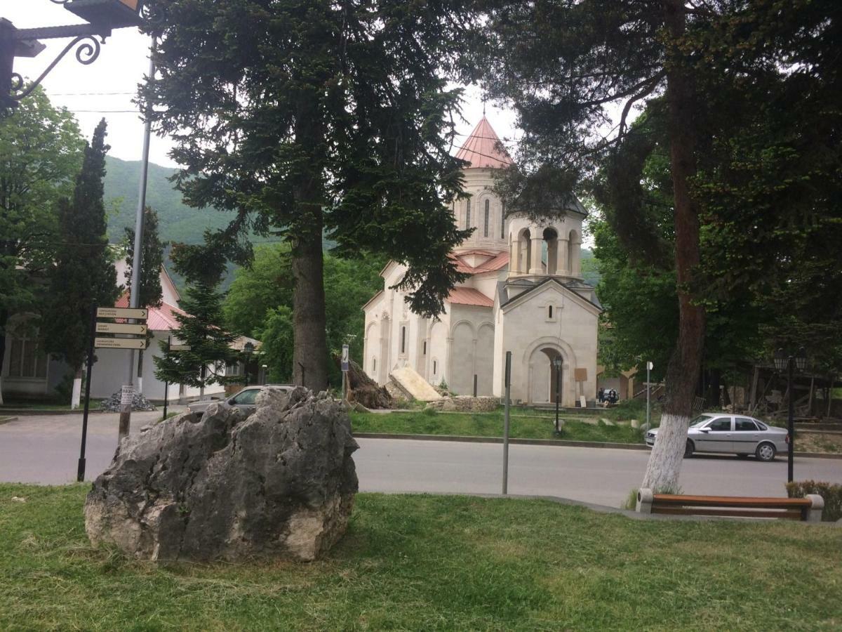 Villa Portina Ambrolauri Exterior foto